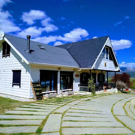 Casa - Madera Canadiense * Santa Cruz de Campezo